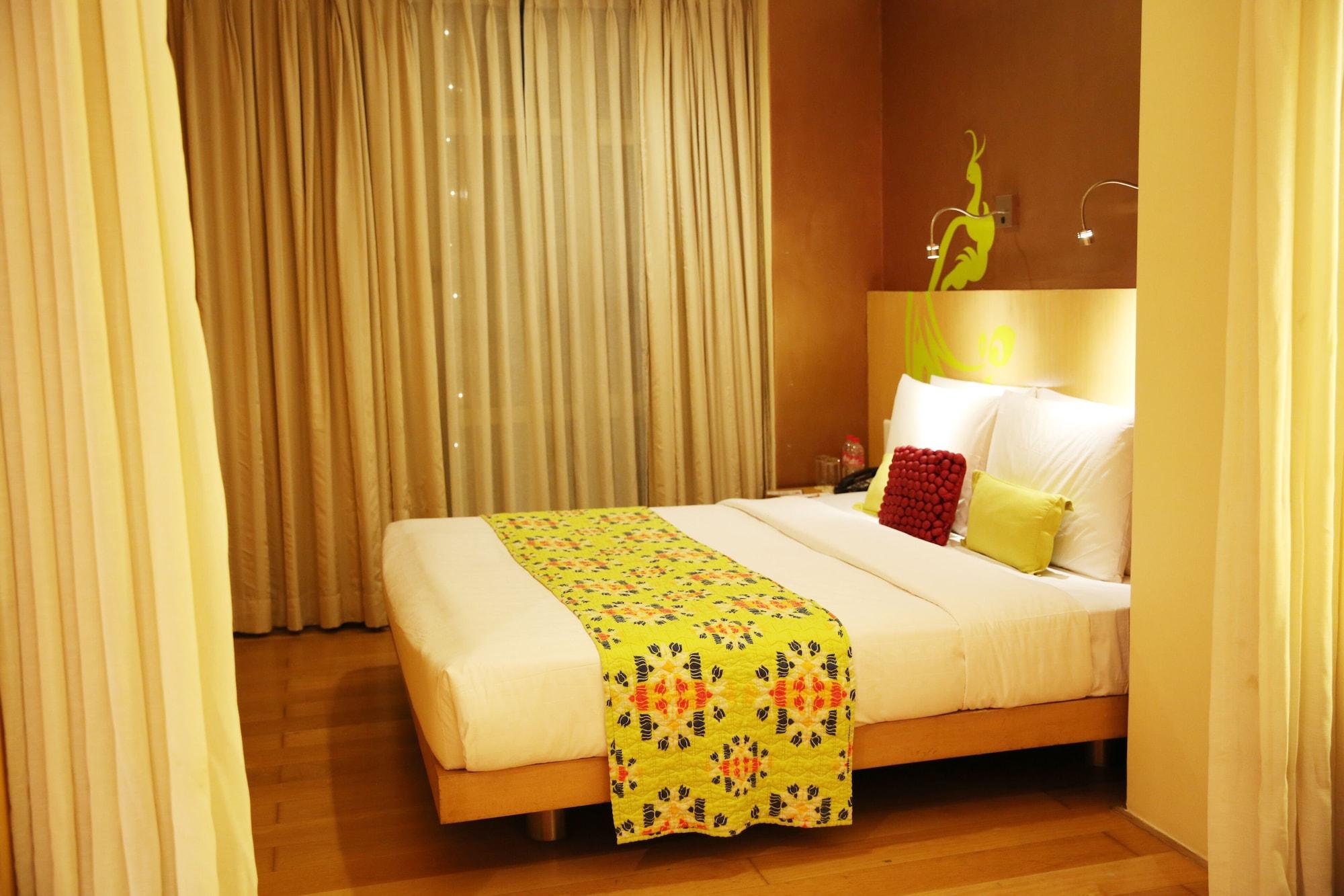 The Beatle Hotel Mumbai Exterior photo